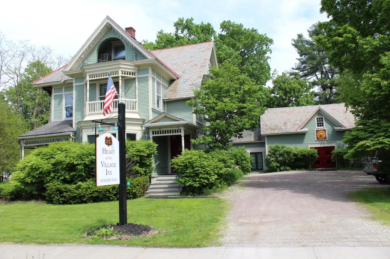 Heart Of The Village Bed & Breakfast In Shelburne Vt Exterior photo